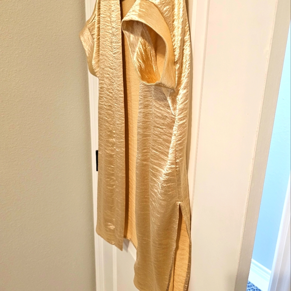 BKE Boutique Gold Kimono M/L Large XL